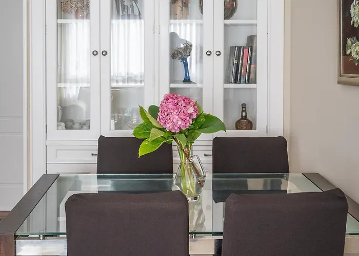 Piso Nuevo Y Espacioso En El Centro De